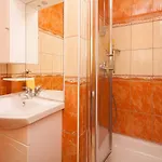 Apartmán Spacious With Parking&garden