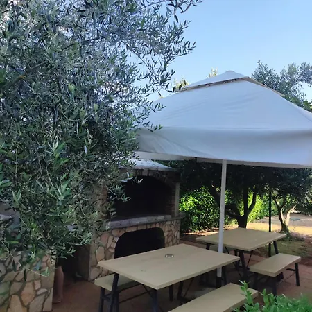 Spacious With Parking&garden *