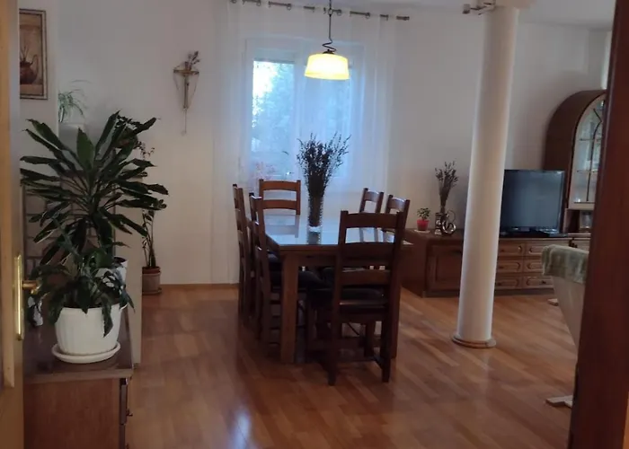 Apartment Spacious With Parking&garden *
